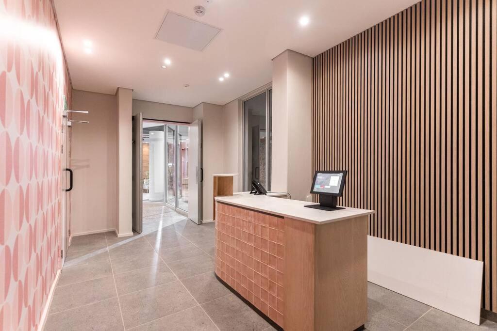 The Rose 604: Central Studio With Rooftop Pool Ciudad del Cabo Exterior foto